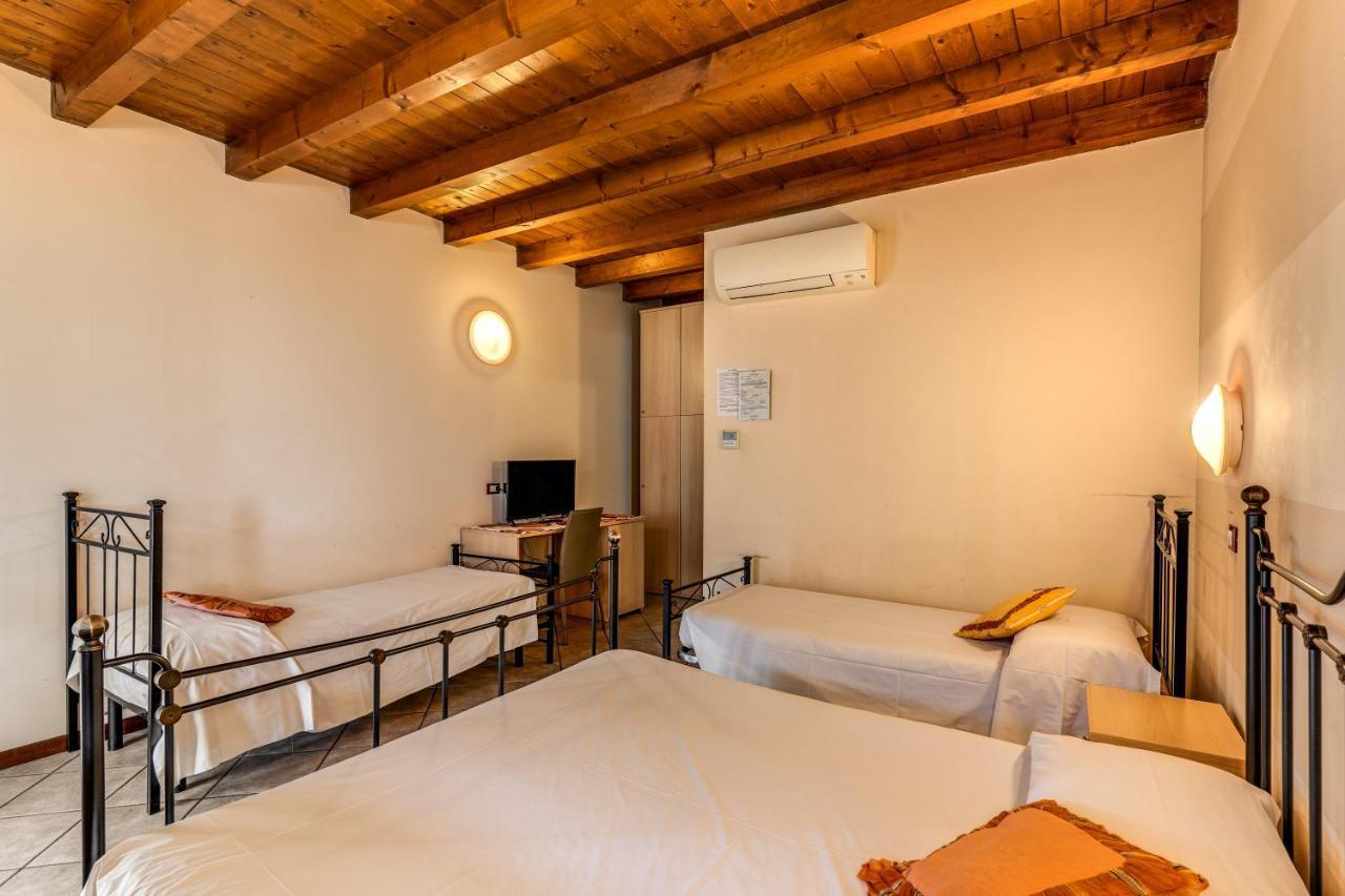 كستليوني ديلي ستفييرا Agriturismo Pozzo Fiorito المظهر الخارجي الصورة