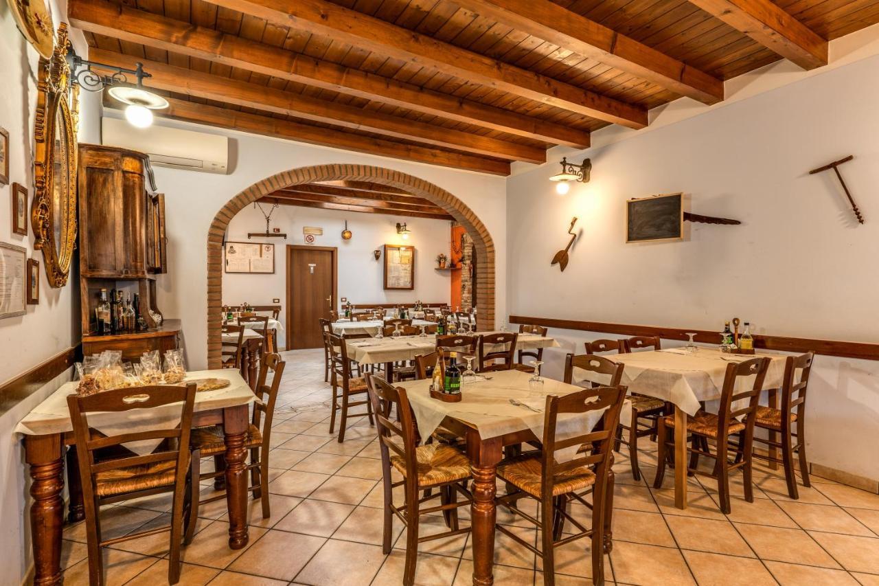 كستليوني ديلي ستفييرا Agriturismo Pozzo Fiorito المظهر الخارجي الصورة