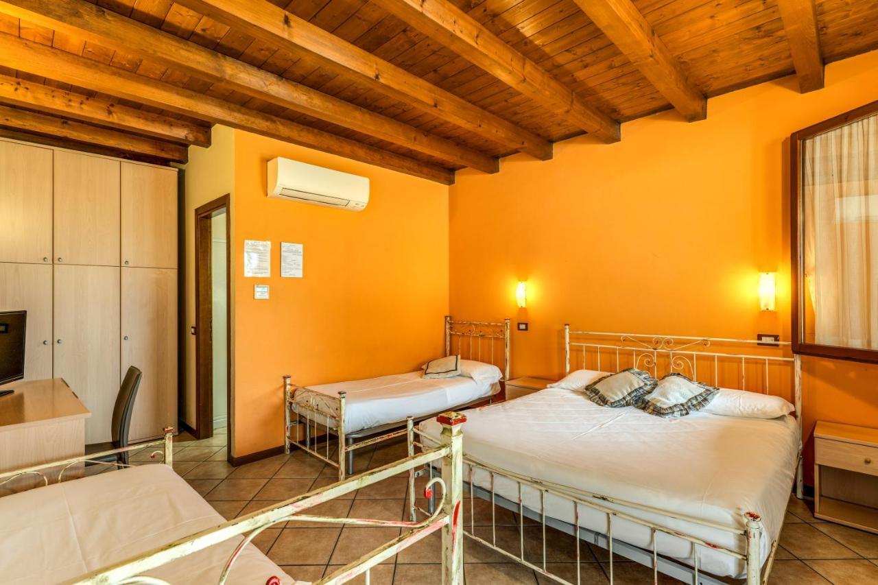 كستليوني ديلي ستفييرا Agriturismo Pozzo Fiorito المظهر الخارجي الصورة