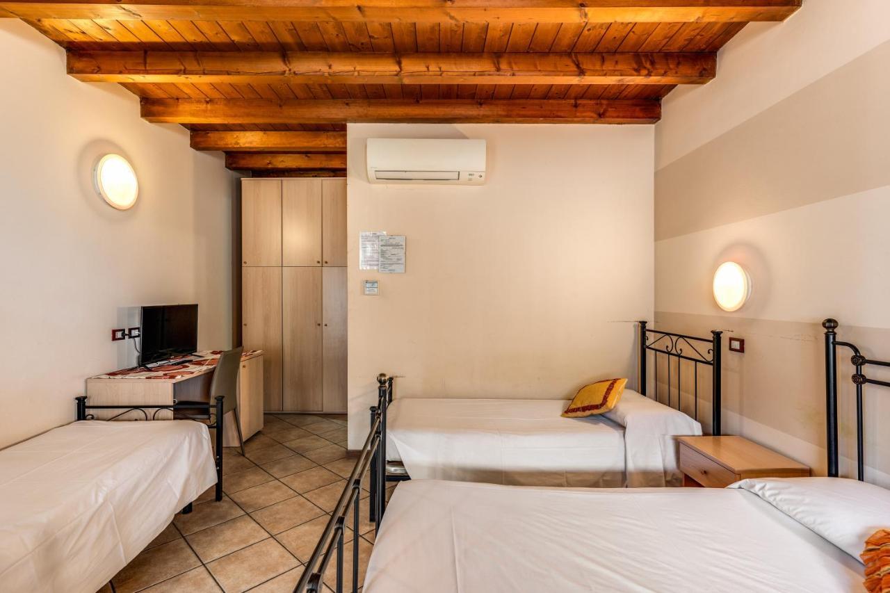 كستليوني ديلي ستفييرا Agriturismo Pozzo Fiorito المظهر الخارجي الصورة